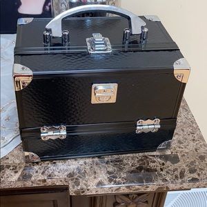 Makeup forever travel case
